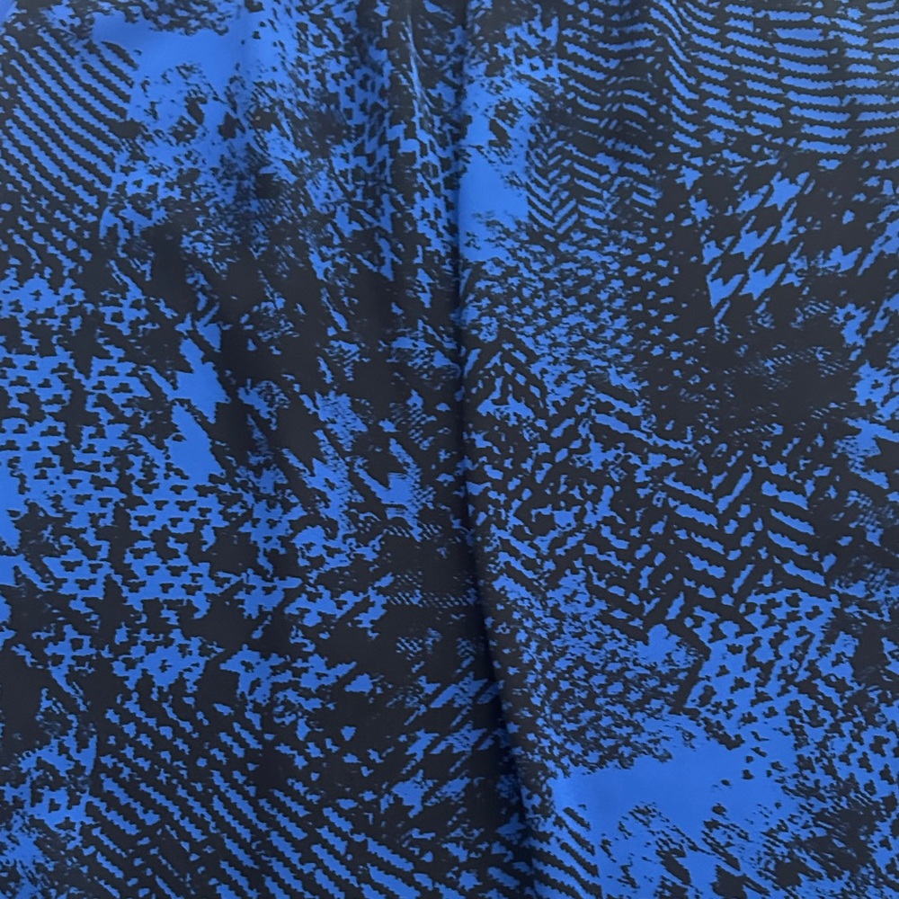 Apt. 9 Women's Blue and Black Patterned Blouse - Picture 3 of 7